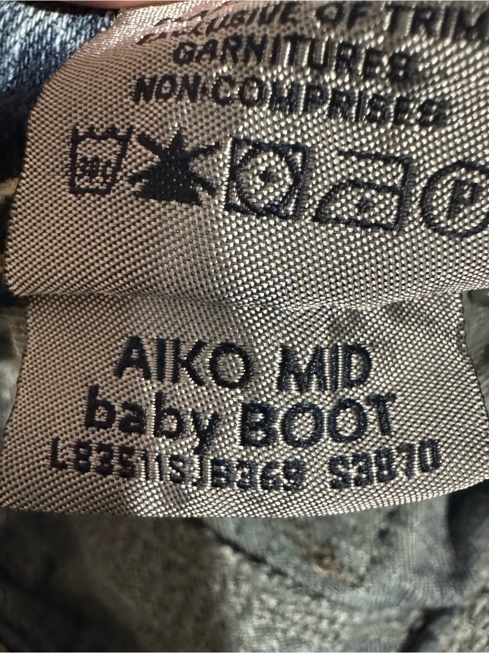 SILVER Aiko Baby Boot Jeans Size 30 Women’s Bootcut Dark Wash Stretch W30” L33” - Picture 7 of 8